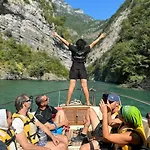 5 Stinet Villa *